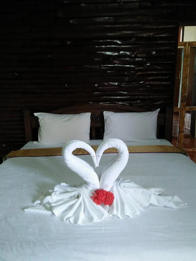 Euro Lanta White Rock Resort Koh Lanta Exterior photo