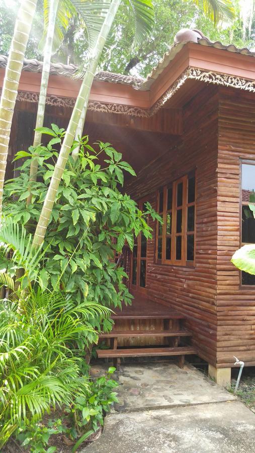 Euro Lanta White Rock Resort Koh Lanta Exterior photo