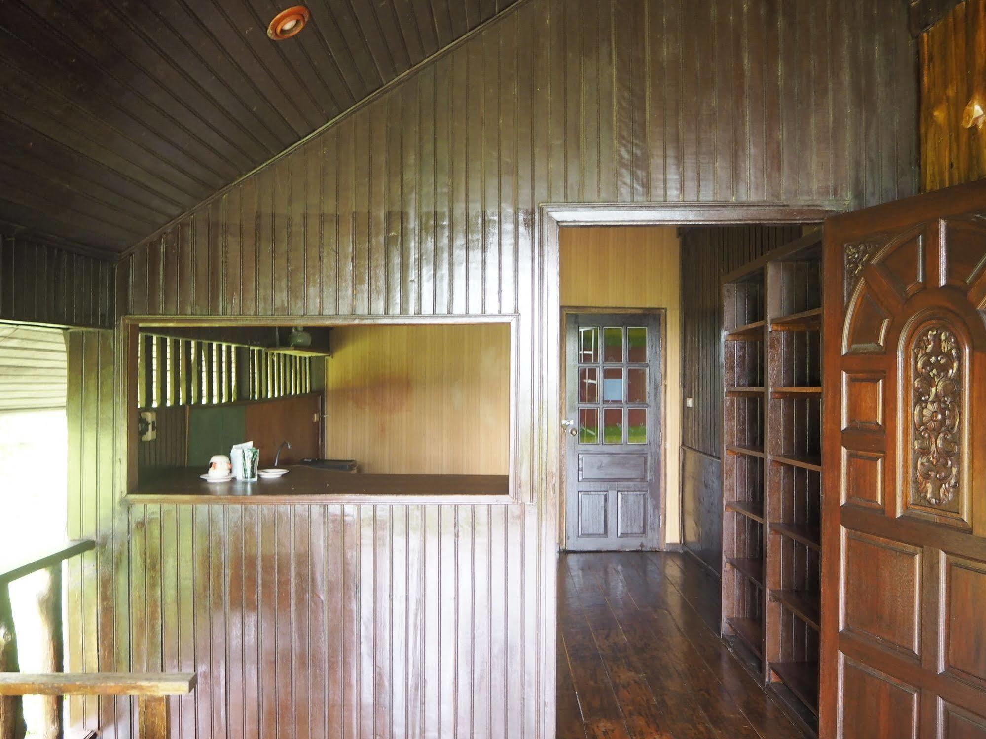 Euro Lanta White Rock Resort Koh Lanta Exterior photo