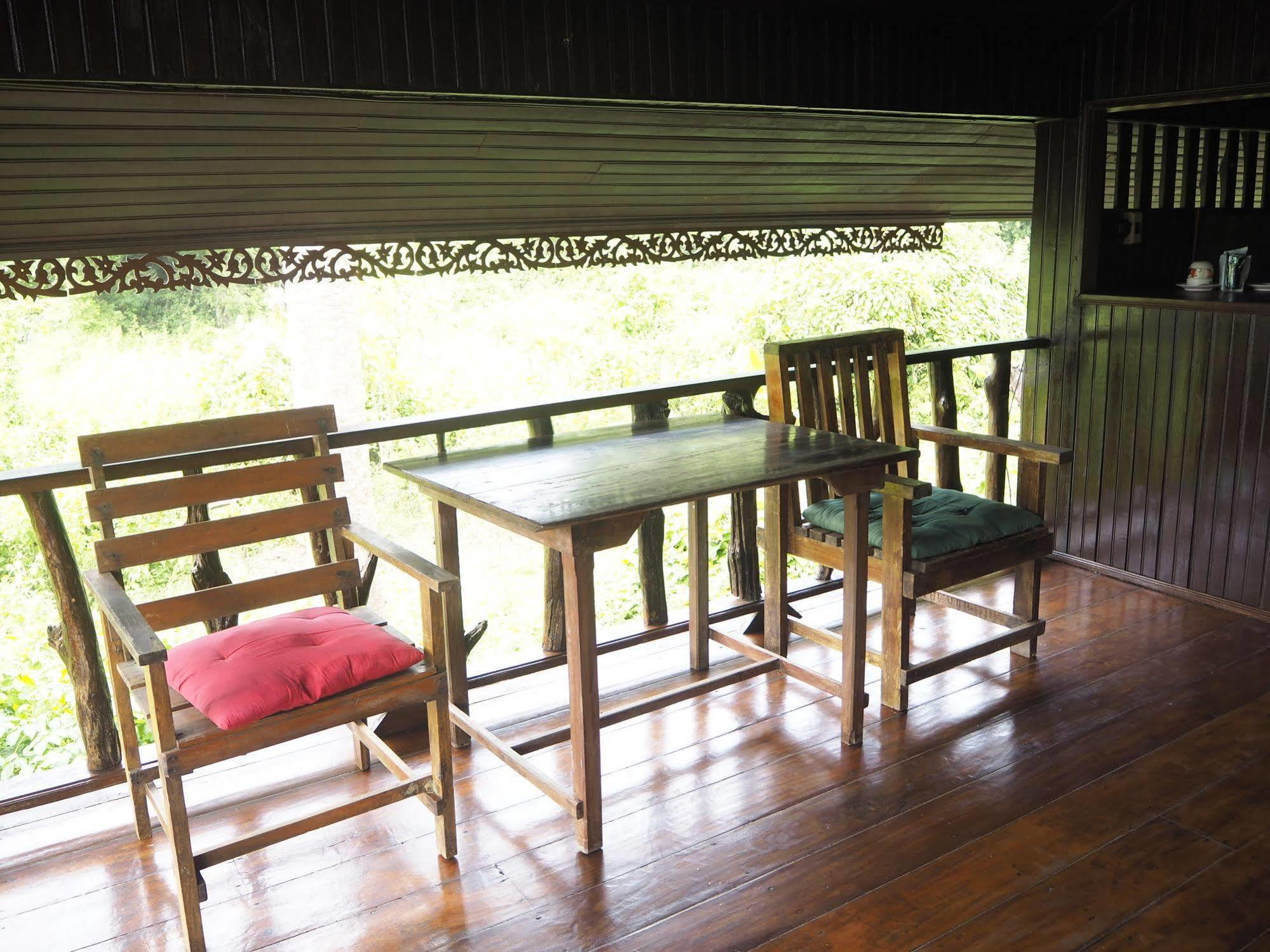 Euro Lanta White Rock Resort Koh Lanta Exterior photo